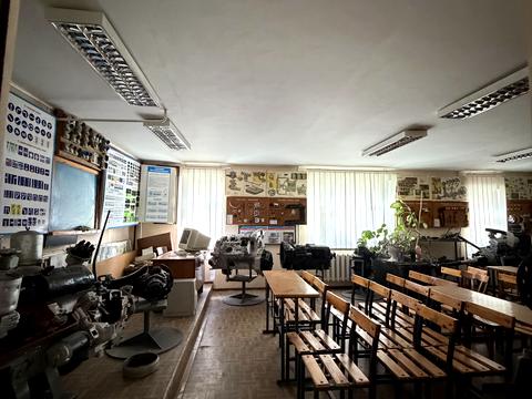 коммерческая по адресу Подільська ул., 171