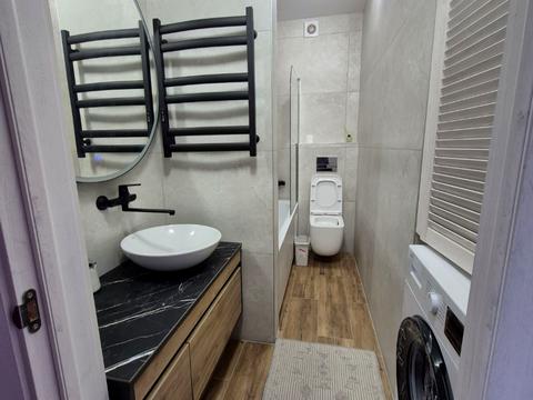 квартира за адресою Київ, Валер'яна Підмогильного вул., 5