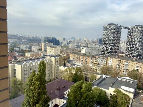 квартира по адресу Василия Тютюнника ул. (Анрі Барбюса), 16