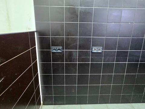 коммерческая по адресу Ивана Пулюя ул., 8 А