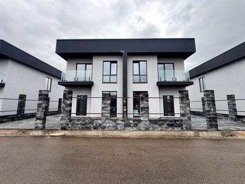 будинок за адресою Київ, Північно озерна, 2