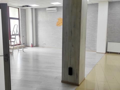 коммерческая по адресу Вице-адмирала Жукова пер., 17/19