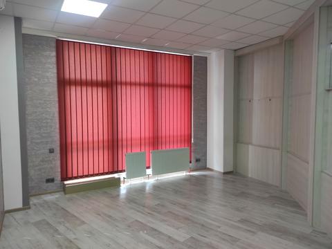 коммерческая по адресу Вице-адмирала Жукова пер., 17/19