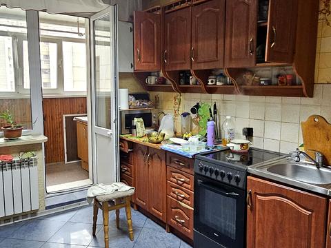 кімната за адресою Азербайджанська вул. (Бакинських Комісарів), 8-Б