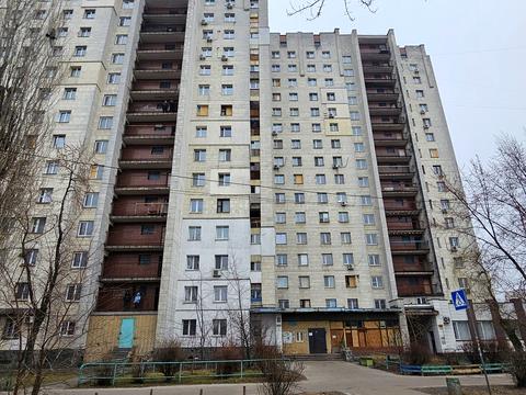 кімната за адресою Азербайджанська вул. (Бакинських Комісарів), 8-Б