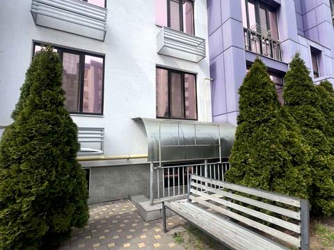 комерційна за адресою Садова вул., 1-В к3