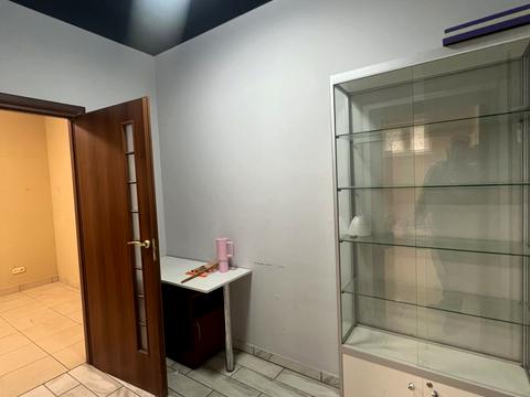 комерційна за адресою Садова вул., 1-В к3