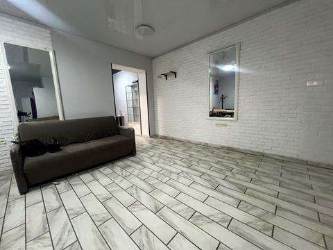 комерційна за адресою Садова вул., 1-В к3