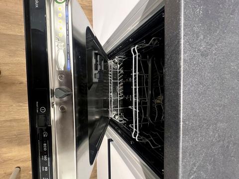 квартира по адресу Салютная ул., 2к21