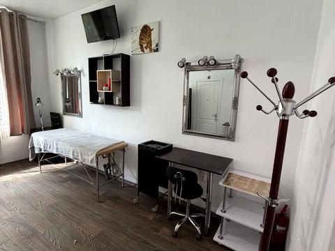 комерційна за адресою Галини Мазепи вул. (Софії Ковалевської), 67