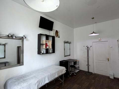 комерційна за адресою Галини Мазепи вул. (Софії Ковалевської), 67