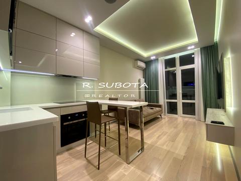 квартира по адресу Владимира Моссаковского ул. (Клари Цеткін), 7