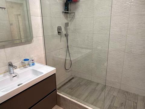 квартира по адресу Ревуцкого ул., 40-Г