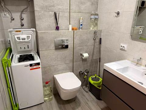 квартира по адресу Ревуцкого ул., 40-Г