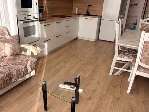 квартира по адресу Ревуцкого ул., 40-Г