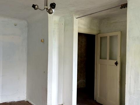 квартира за адресою Зимових Походів вул. (Молодогвардійська), 20-Б