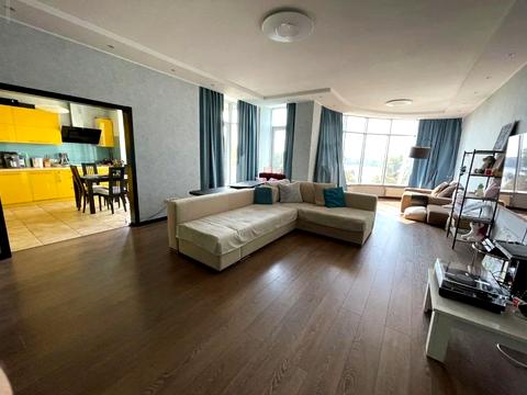 квартира по адресу Раисы Окипной ул., 18