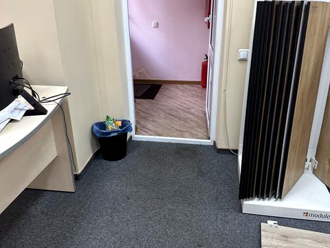комерційна за адресою Анни Ахматової вул., 35-А