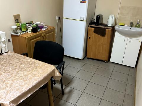 комерційна за адресою Анни Ахматової вул., 35-А