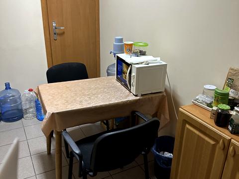 комерційна за адресою Анни Ахматової вул., 35-А