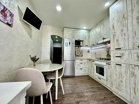 квартира за адресою с. Святопетрівське, Лесі Українки бульв., 10-А