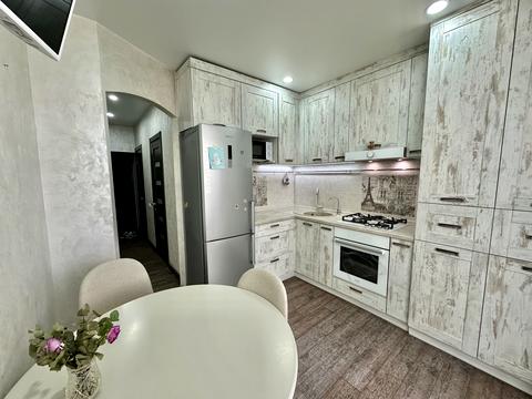 квартира за адресою с. Святопетрівське, Лесі Українки бульв., 10-А