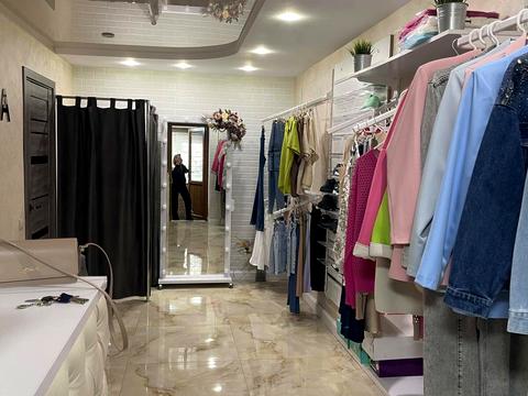 комерційна за адресою Богоявленська вул. (Черняка), 8