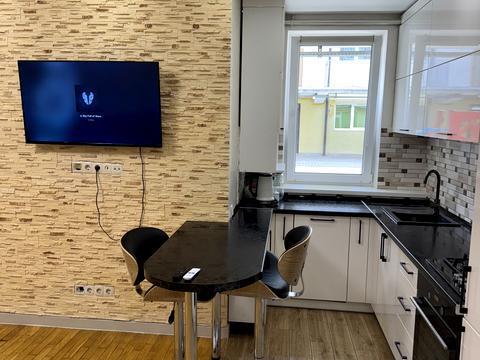 квартира за адресою Роксоляни вул., ()