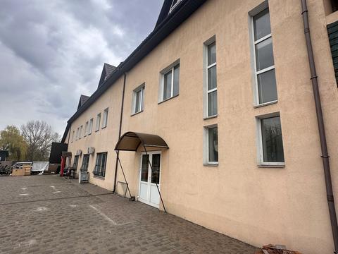 комерційна за адресою Приозерна вул., 22