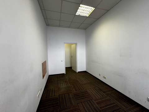 комерційна за адресою Героїв Космосу вул., 4
