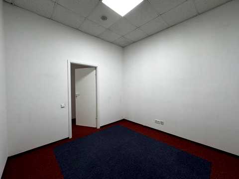 комерційна за адресою Героїв Космосу вул., 4