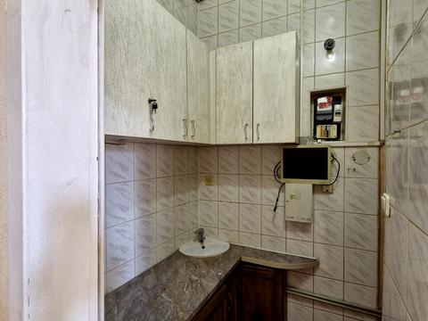 комерційна за адресою Героя України Степана Бандери вул., 16