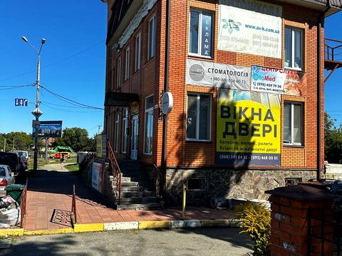 коммерческая по адресу Левка Лукьяненко ул. (Октябрьская), 7