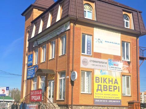 коммерческая по адресу Левка Лукьяненко ул. (Октябрьская), 7