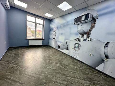 комерційна за адресою Садова вул., 1-В к1
