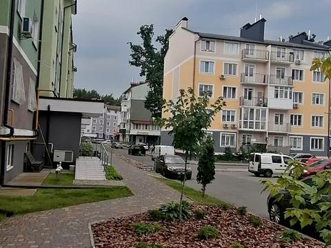 комерційна за адресою Білокур вул. (Курська), 3-Б/1