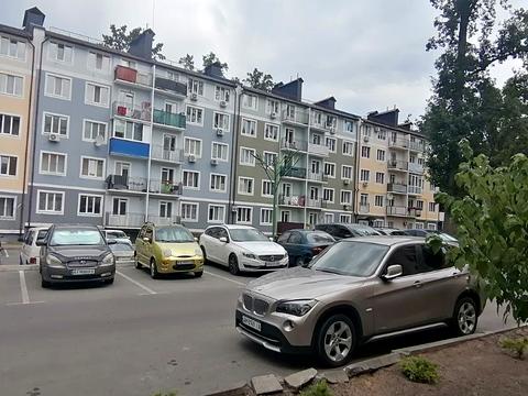 комерційна за адресою Білокур вул. (Курська), 3-Б/1