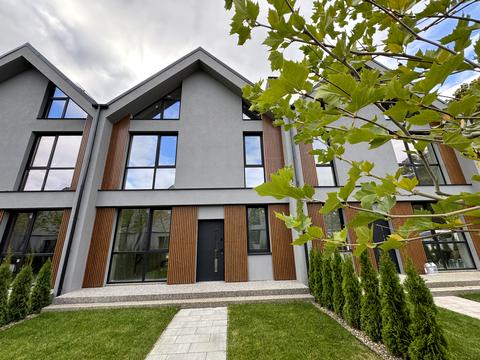 будинок за адресою Євгена Патона вул.