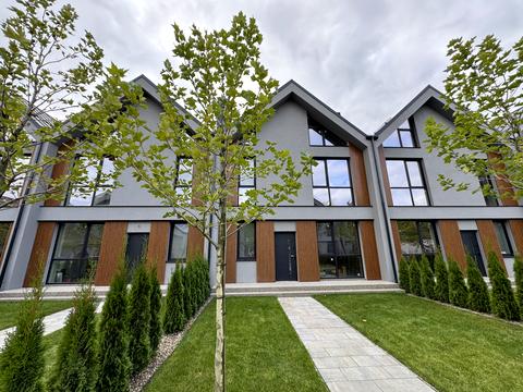 будинок за адресою Євгена Патона вул.