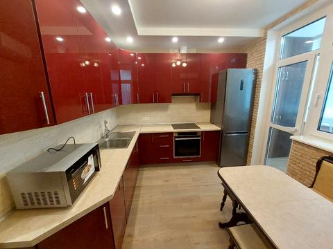 квартира по адресу Драгоманова ул., 10