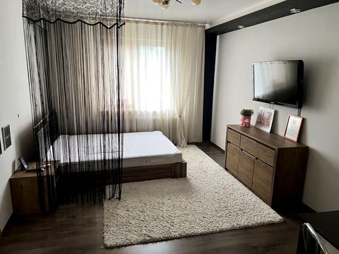 квартира за адресою Григорія Ващенка вул., 1