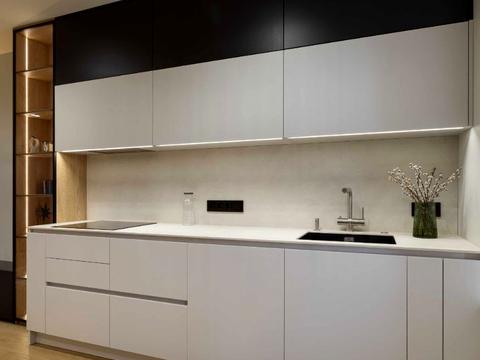 квартира по адресу Салютная ул., (Будинок 03701-03705)