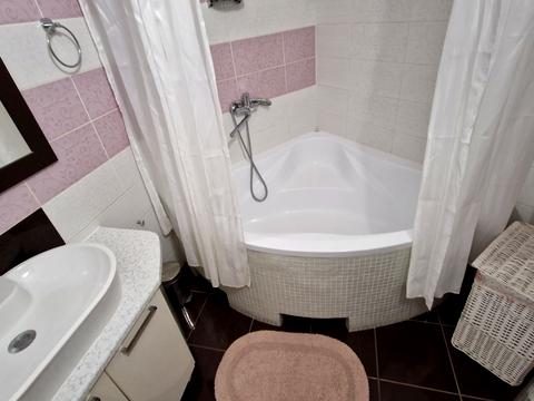 квартира за адресою Героїв України просп. (Героїв Сталінграду), 13-Ж