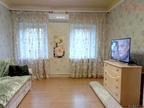 дом по адресу Саши Хорошенко ул. (Середня), 30