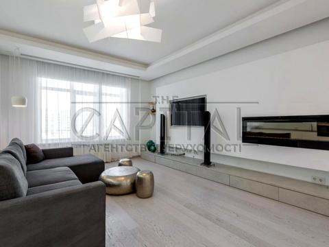 квартира за адресою Київ, Андрія Верхогляда вул. (Михайла Драгомирова), 11