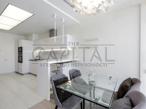 квартира за адресою Київ, Андрія Верхогляда вул. (Михайла Драгомирова), 11