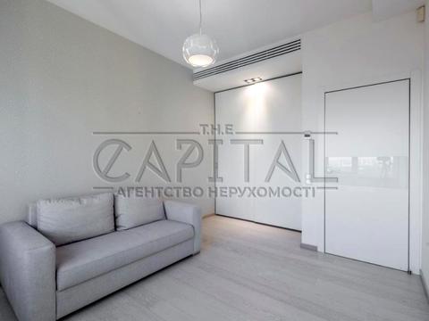 квартира за адресою Київ, Андрія Верхогляда вул. (Михайла Драгомирова), 11