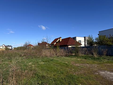 участок по адресу Озёрный пер.