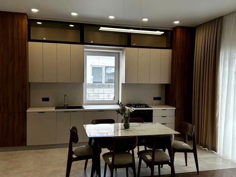 дом по адресу Успішна, 15