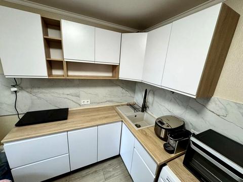 квартира за адресою Академіка Булаховського вул., 40